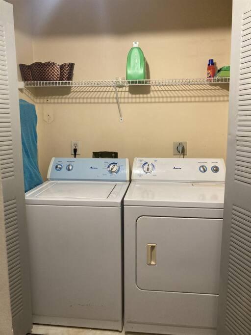 Lakeview Condo In Gated Community Tampa Eksteriør bilde