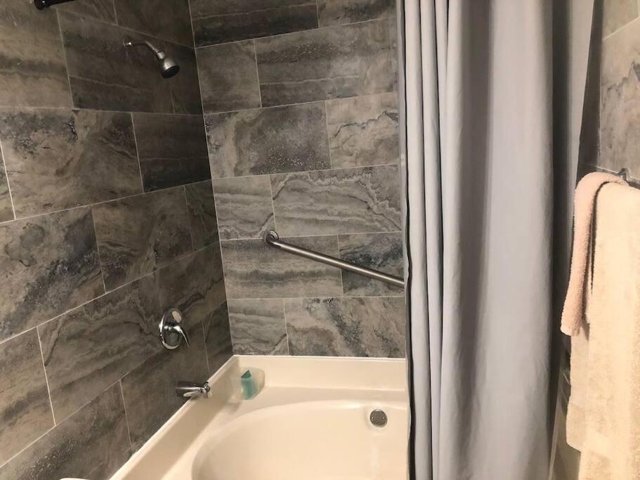 Lakeview Condo In Gated Community Tampa Eksteriør bilde
